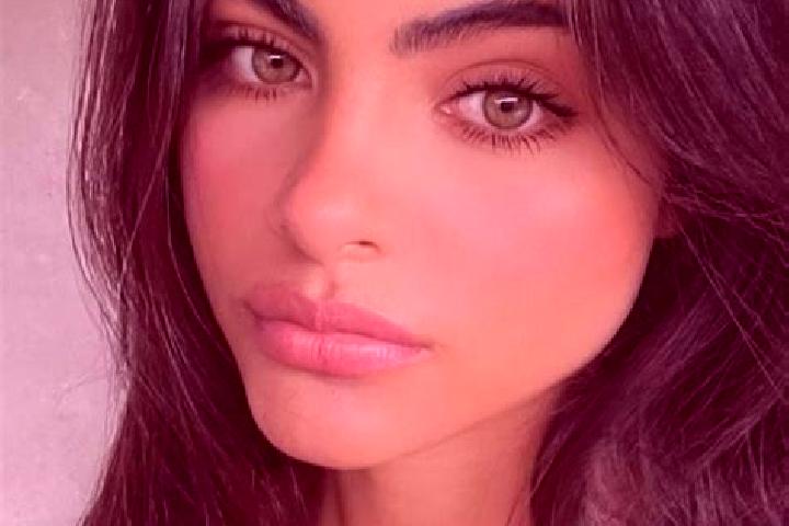 Hannah, 24, a brunette brown-eyed middle eastern companion based in Citanglar. Offering Overnight, 69, Duos, BDSM. Available for incall and outcall, overnigh...