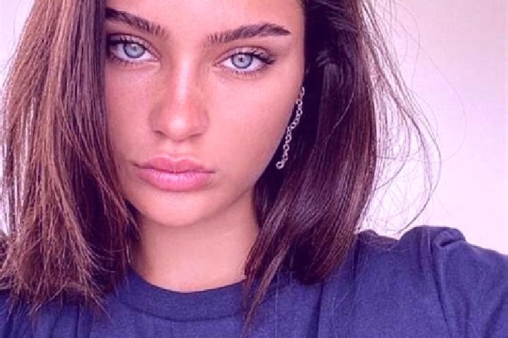 Hannah, 24, a brunette dark-eyed indian companion based in Maule. Offering Fetish, A-Level, Couples, CIM, BDSM. Available for incall and outcall, day and eve...