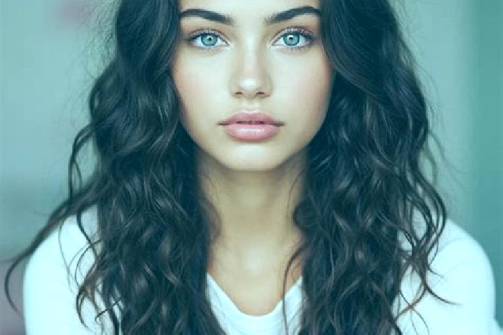 Hannah, 24, a brunette green-eyed mediterranean companion based in Chuniapan de Arriba. Offering Erotic Massage, OWO, Striptease, Girlfriend Experience. Avai...