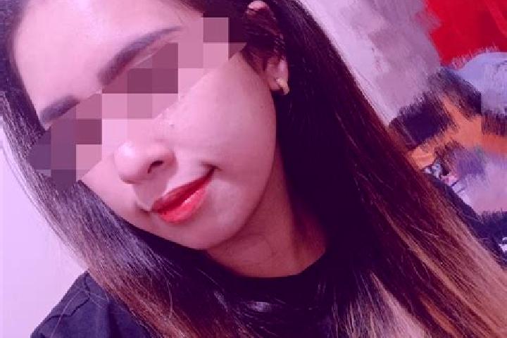 Hannah, 24, a red dark-eyed indian companion based in Mengjiaxi. Offering Duos, BDSM, OWO. Available for incall and outcall, overnight bookings available.
