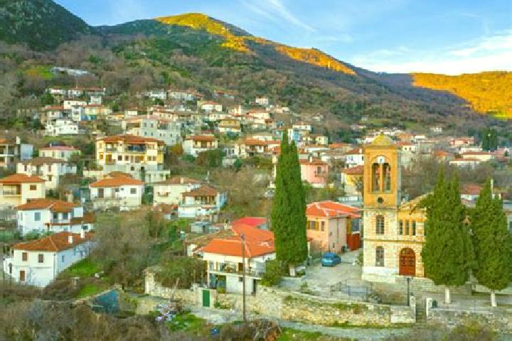 Hannah, 24 — Escort in Ampelakia, Greece