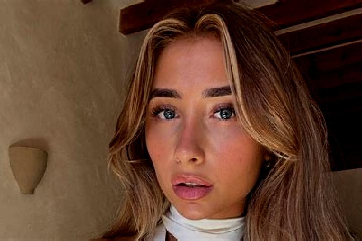 Hannah, 24 — Escort in Bayt Imrin, Palestine