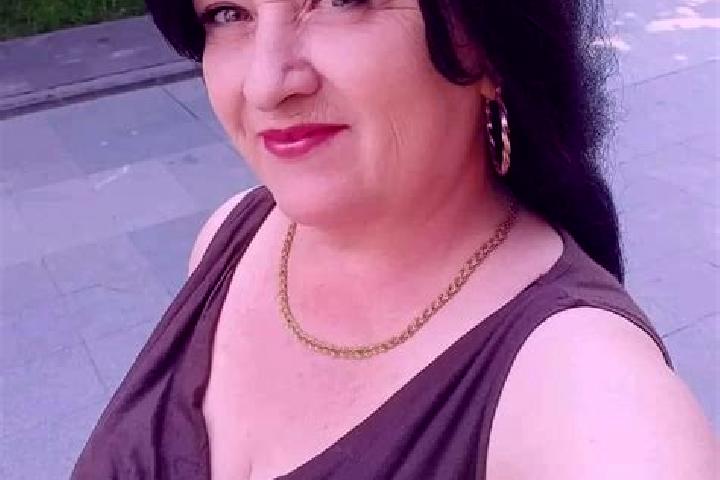 Hannah, 24 — Escort in Chatillon, Belgium