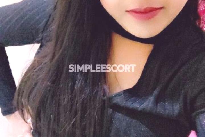 Hannah, 24 — Escort in Nadisal, India