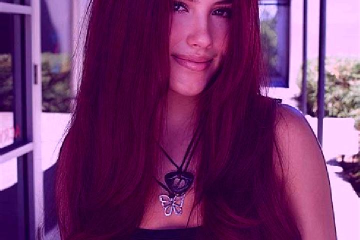 Hannah, 25, a auburn dark-eyed mixed companion based in Lambersart. Offering Overnight, Roleplay, Striptease, Couples, Party Girl. Available for incall and o...