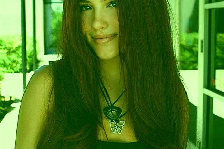 Hannah, 25, a auburn dark-eyed slavic companion based in Neuenbrook. Offering CIM, Couples. Available for incall and outcall, overnight bookings available.