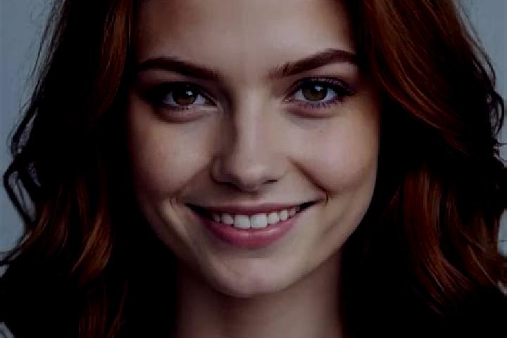 Hannah, 25, a auburn hazel-eyed european companion based in Siete Aguas. Offering Overnight, BDSM. Available for incall and outcall, day and evening dates.