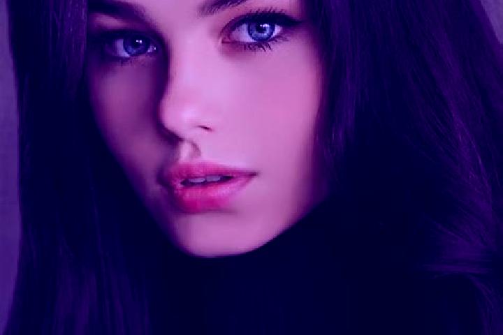 Hannah, 25, a brunette amber-eyed slavic companion based in Sachinemuna. Offering Duos, Domination, Dinner Date, Deep French Kissing. Available for incall an...