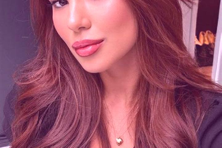 Hannah, 25, a chestnut brown-eyed latina companion based in Scholen. Offering Prostate Massage, Tantra, 69, Massage. Available for incall and outcall, overni...