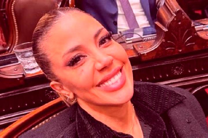 Hannah, 25 — Escort in Angel Gallardo, Argentina