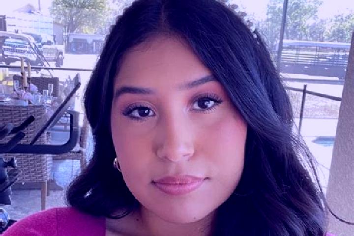 Hannah, 25 — Escort in Angelica, United States