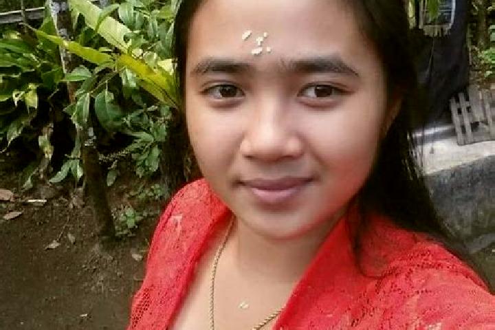 Hannah, 25 — Escort in Bungkulan, Indonesia