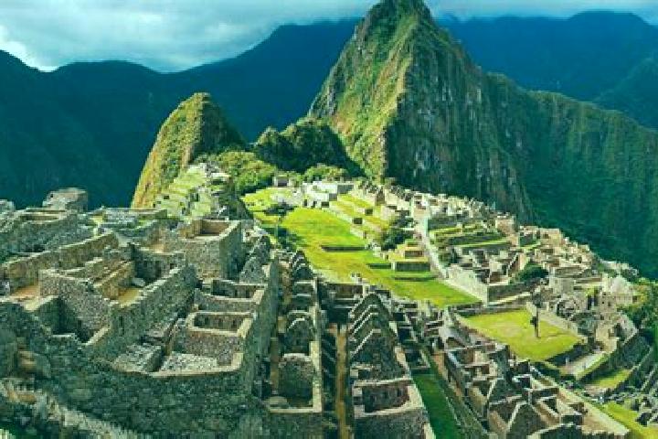 Hannah, 25 — Escort in Camilaca, Peru