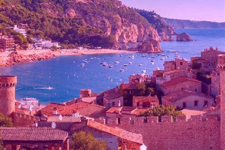 Hannah, 25 — Escort in Madremanya, Spain