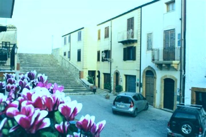 Hannah, 25 — Escort in Sambuca di Sicilia, Italy