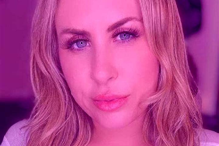 Hannah, 25 — Escort in Worth, United States