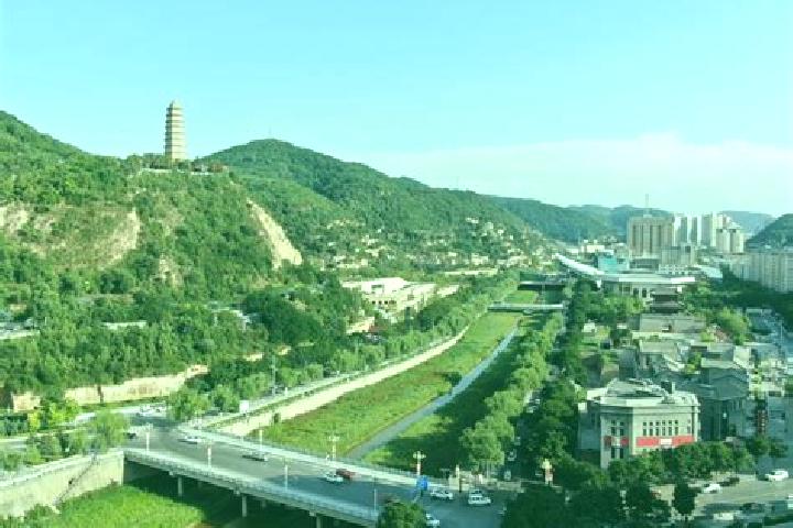 Hannah, 25 — Escort in Yan an, China