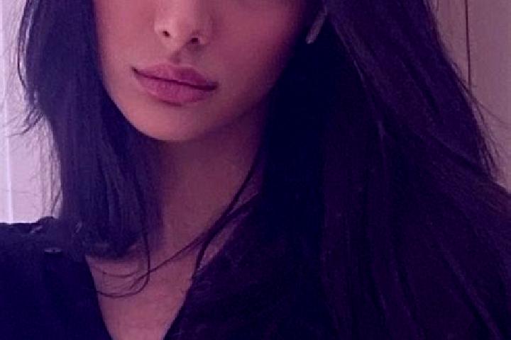 Hannah, 26, a black dark-eyed middle eastern companion based in El Escobillo. Offering Duos, Couples, Overnight, BDSM. Available for incall and outcall, day ...