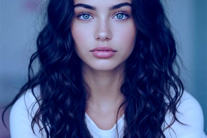 Hannah, 26, a brunette dark-eyed mediterranean companion based in Nezobly. Offering Girlfriend Experience, Prostate Massage, Dinner Date. Available for incal...