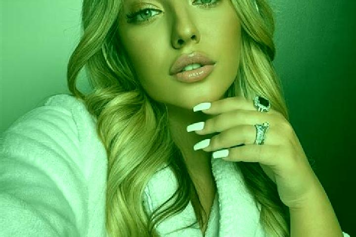 Hannah, 26, a dark blonde amber-eyed latina companion based in Urla. Offering CIM, Girlfriend Experience, Massage. Available for incall and outcall, overnigh...