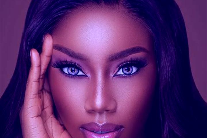 Hannah, 26, a red blue-eyed ebony companion based in Xiamiao. Offering Overnight, Striptease, Deep French Kissing, Roleplay. Available for incall and outcall...