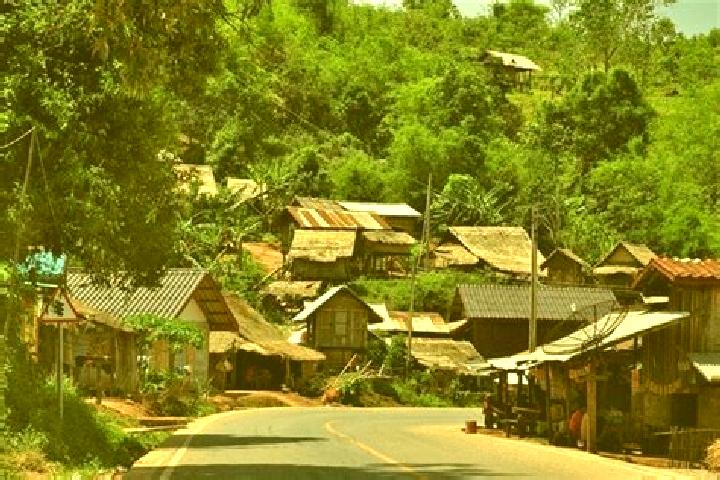 Hannah, 26 — Escort in Ban Nahin, Laos