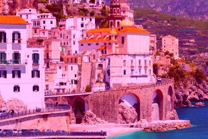 Hannah, 26 — Escort in Bornato, Italy