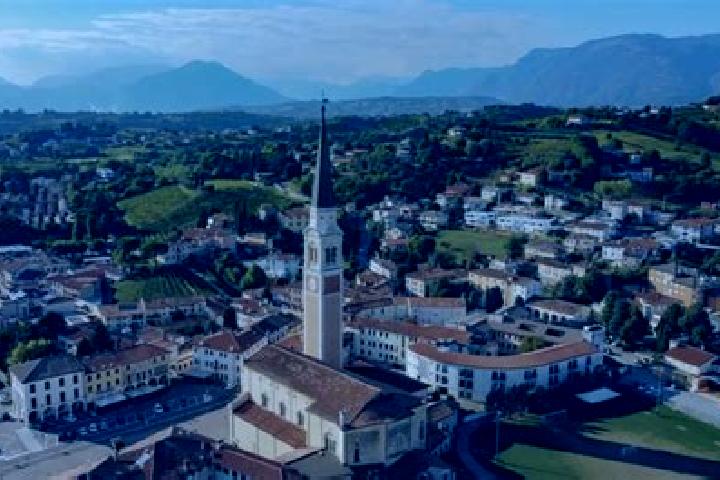Hannah, 26 — Escort in Breganze, Italy