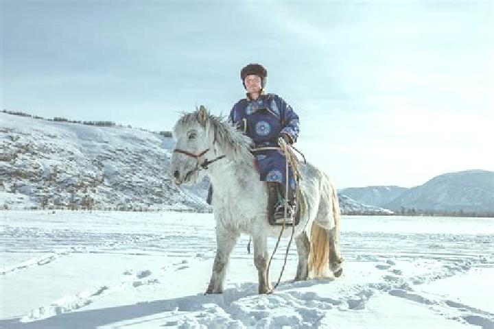 Hannah, 26 — Escort in OElgii, Mongolia