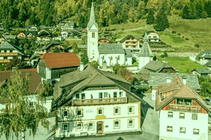 Hannah, 26 — Escort in Sankt Martin, Austria