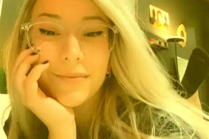 Hannah, 27, a blonde grey-eyed caribbean companion based in Geraberg. Offering Striptease, Prostate Massage, Massage, CIM. Available for incall and outcall, ...