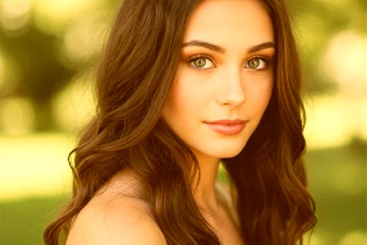 Hannah, 27, a brunette hazel-eyed caucasian companion based in Cotorina. Offering Duos, Deep French Kissing, GFE. Available for incall and outcall, overnight...