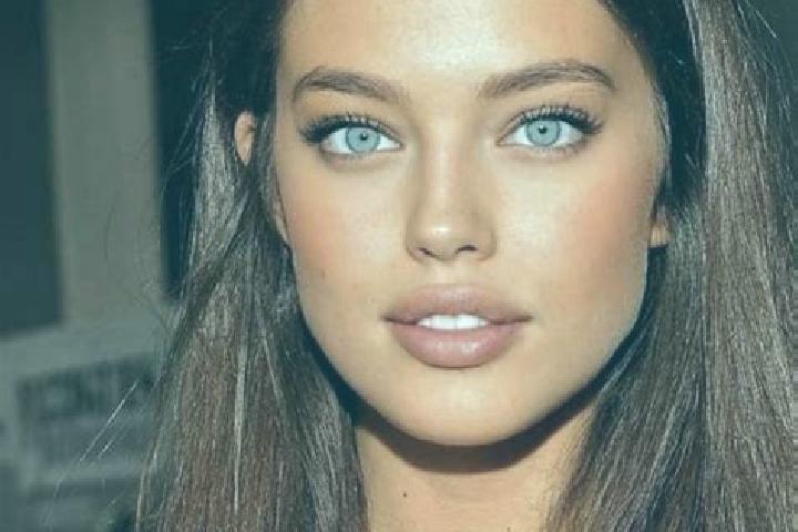 Hannah, 27, a chestnut green-eyed caucasian companion based in La Bocana. Offering Duos, Couples, Striptease. Available for incall and outcall, overnight boo...