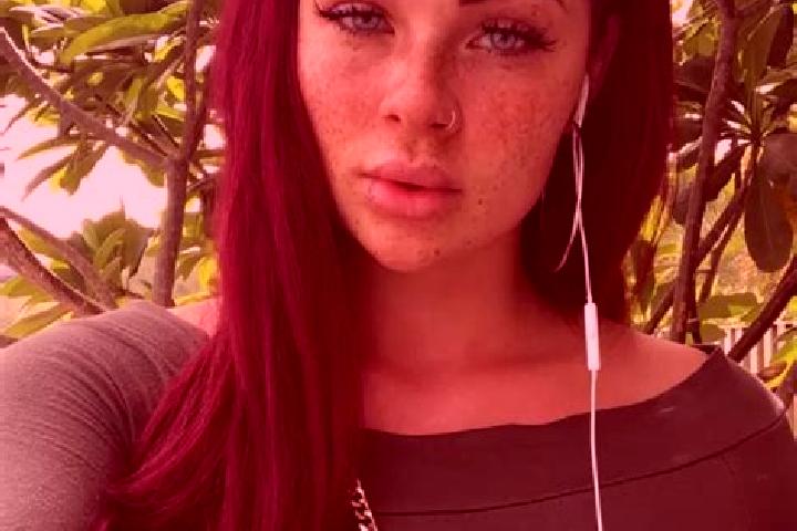 Hannah, 27, a chestnut grey-eyed ebony companion based in Saint-Remy-sur-Avre. Offering Duos, BDSM, GFE, Tantra. Available for incall and outcall, day and ev...