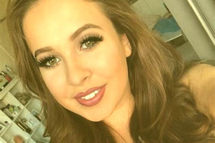 Hannah, 27, a dark blonde dark-eyed slavic companion based in Arendonk. Offering Duos, Striptease, Prostate Massage, Erotic Massage. Available for incall and...