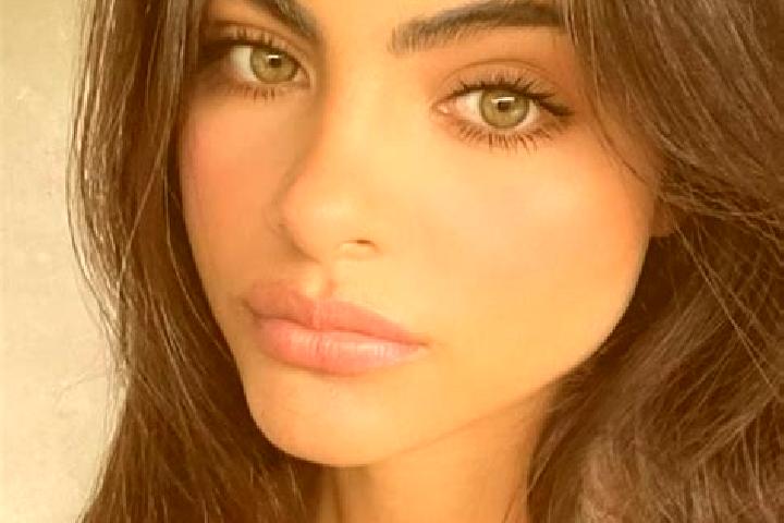 Hannah, 27, a dark blonde hazel-eyed caucasian companion based in Akabli. Offering Duos, Couples, CIM, GFE, Tantra. Available for incall and outcall, day and...