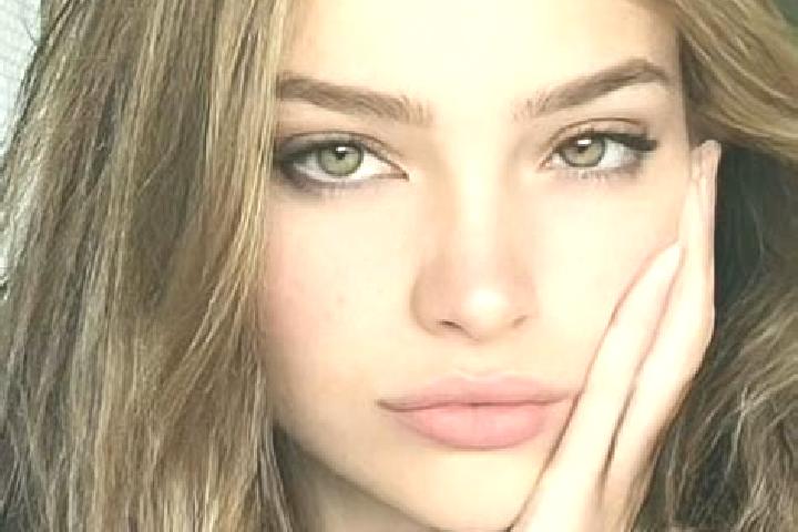 Hannah, 27, a dark blonde hazel-eyed mixed companion based in Yazykovo. Offering Roleplay, GFE, Girlfriend Experience, Tantra. Available for incall and outca...