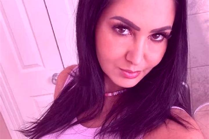 Hannah, 27, a red grey-eyed slavic companion based in Ifako. Offering Deep French Kissing, Striptease, A-Level. Available for incall and outcall, overnight b...