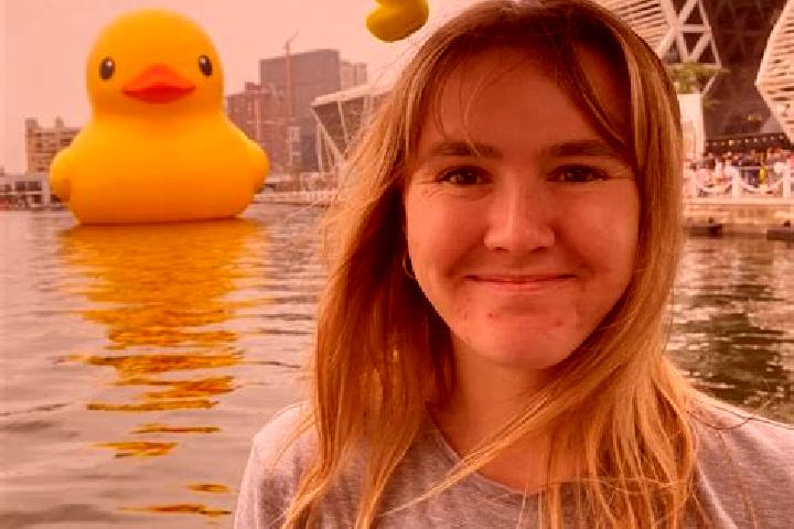 Hannah, 27 — Escort in Charlton, Australia