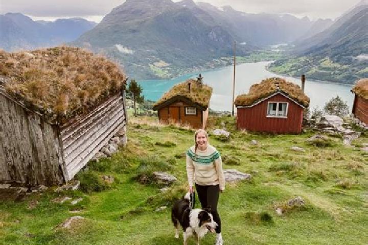 Hannah, 27 — Escort in Karasjohka, Norway