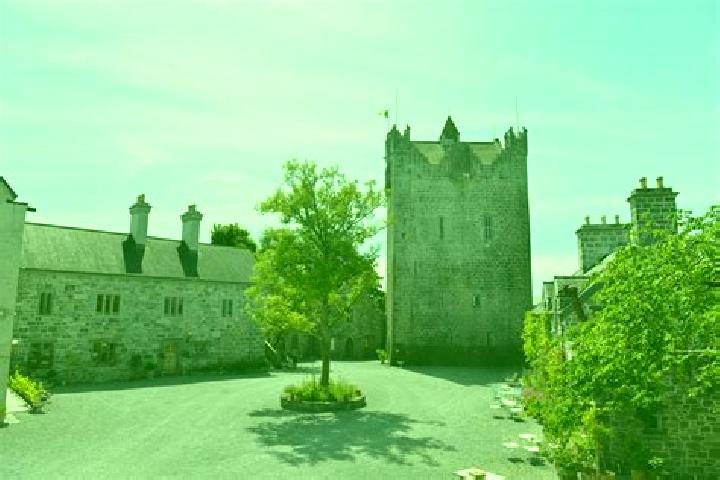 Hannah, 27 — Escort in Lackagh, Ireland