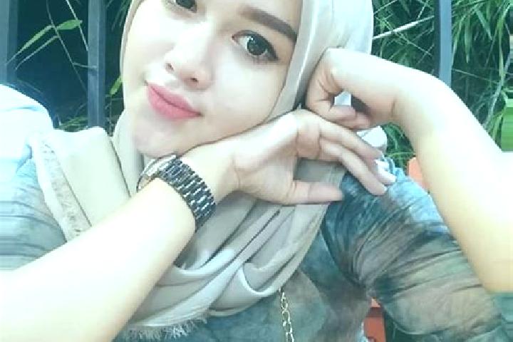 Hannah, 27 — Escort in Tanggul Wetan, Indonesia