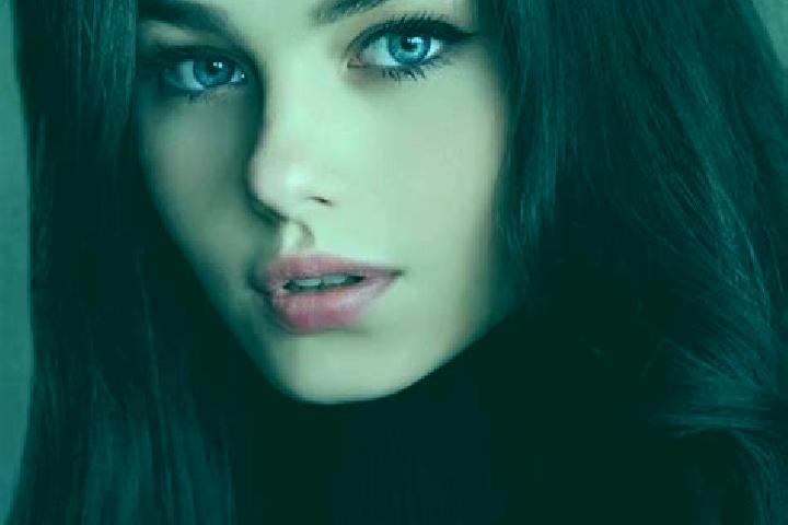 Hannah, 28, a black grey-eyed slavic companion based in Alikuh. Offering Tantra, Roleplay, Overnight. Available for incall and outcall, overnight bookings av...