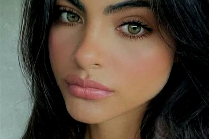 Hannah, 28, a black hazel-eyed middle eastern companion based in Mirriah. Offering Erotic Massage, Travel Companion, Party Girl, BDSM. Available for incall a...
