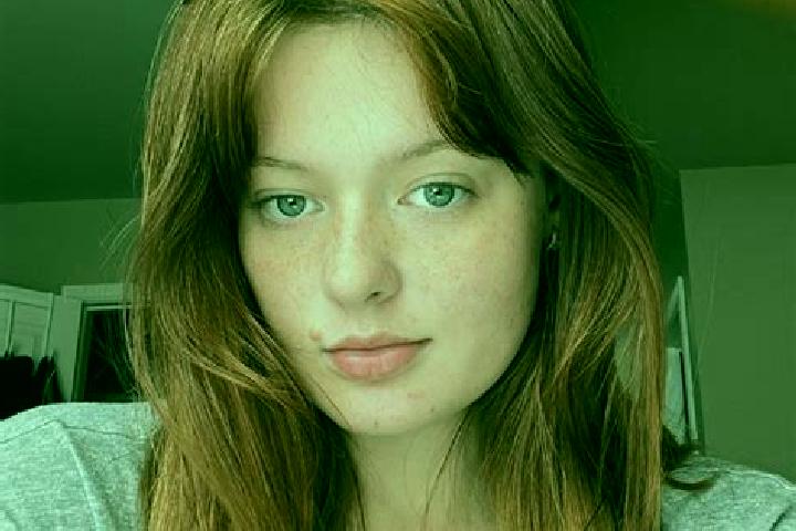 Hannah, 28, a red grey-eyed mediterranean companion based in Pengilon. Offering OWO, BDSM, A-Level. Available for incall and outcall, overnight bookings avai...