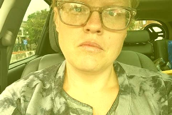 Hannah, 28 — Escort in Colrain, United States