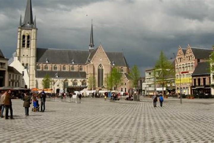 Hannah, 28 — Escort in Herselt, Belgium