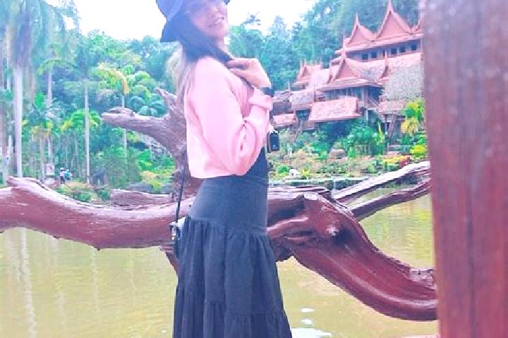 Hannah, 28 — Escort in Huai Khot, Thailand