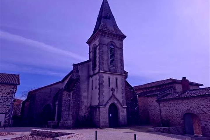 Hannah, 28 — Escort in Saint-Priest-sous-Aixe, France