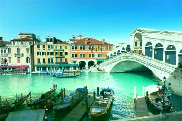 Hannah, 28 — Escort in San Polo, Italy